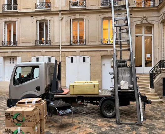 Monte-meubles Paris