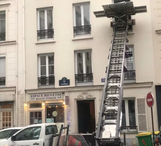 location Monte-meubles Paris
